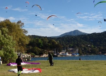 VALLE DE BRAVO, SEDE DEL XIII ABIERTO DE PARAPENTE MONARCA 2017 - Al 15 - GMO