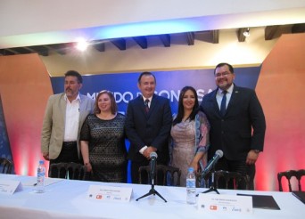 Elenco Nacional e Internacional en la “Feria Estatal de León” del 12 de Enero al 6 de Febrero